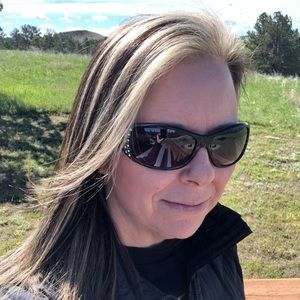 Meet your Posher, Janelle